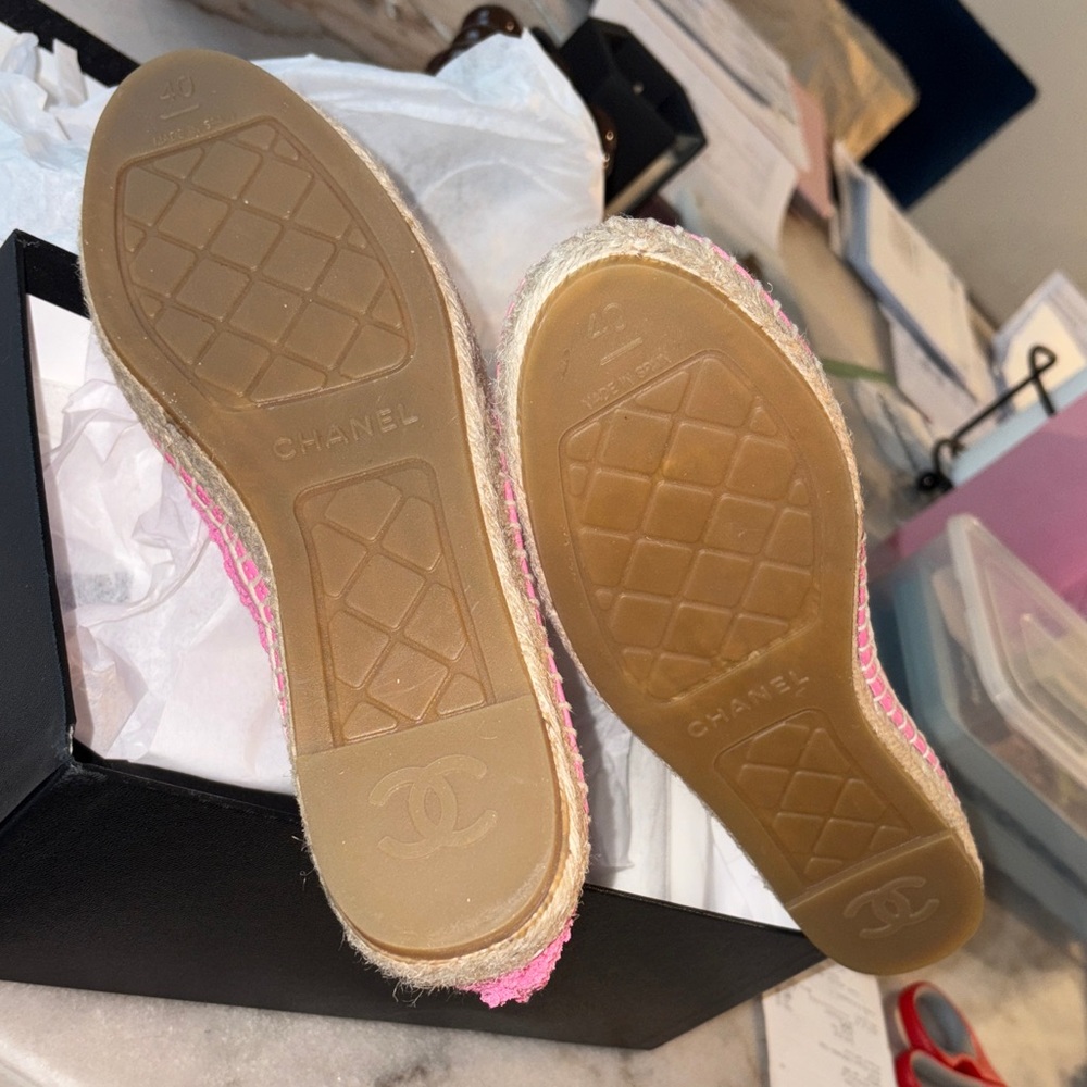 CHANEL Pink Espadrilles Box with Style NU325 Label - Picture 8 of 8